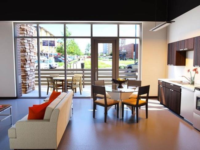 Sleepover 1Bd 1Ba Des Moines Apartments Экстерьер фото